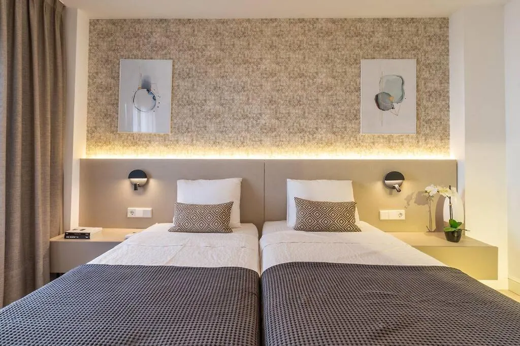 Ar6 Pablo Picasso 4 Bedroom Apartment Εστεπόνα Ισπανία